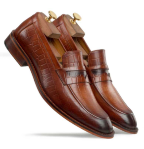 brown croco leather shoes